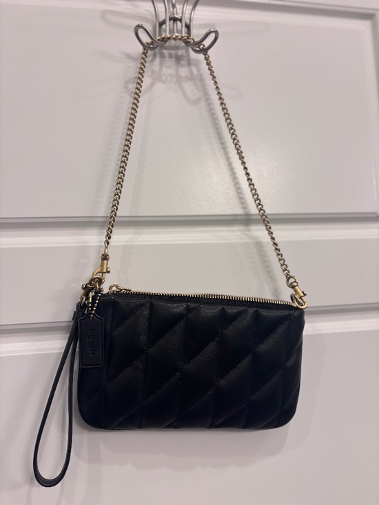 Coach Handbags - Coach quilted clutch